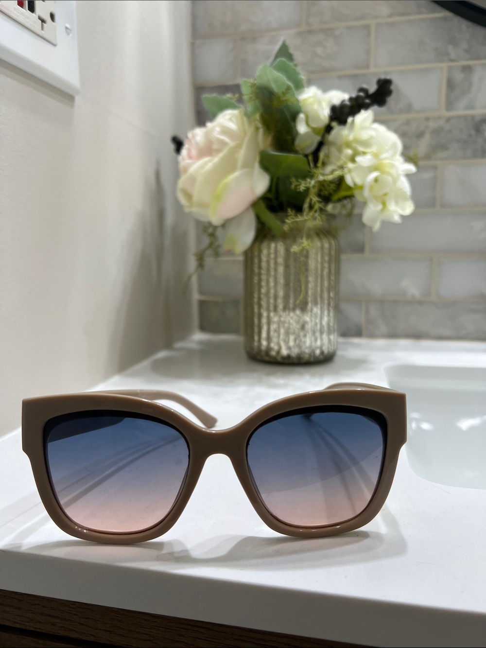 Judith Leiber Beige Cat-Eye Sunglasses with Blue-Pink Gradient Lenses
